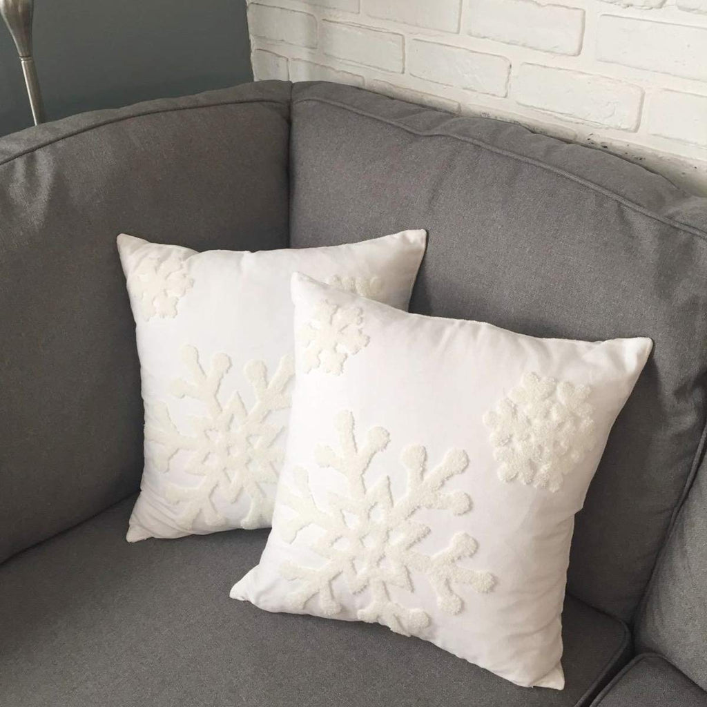 HUAGUOGUO 18 x 18 Inch 2PCs Embroideried Pillowcase，Christmas Holiday Falling Snowflake Cotton Linen Throw Pillow Cover Cushion Home Sofa Bed Car Decorative (White)
