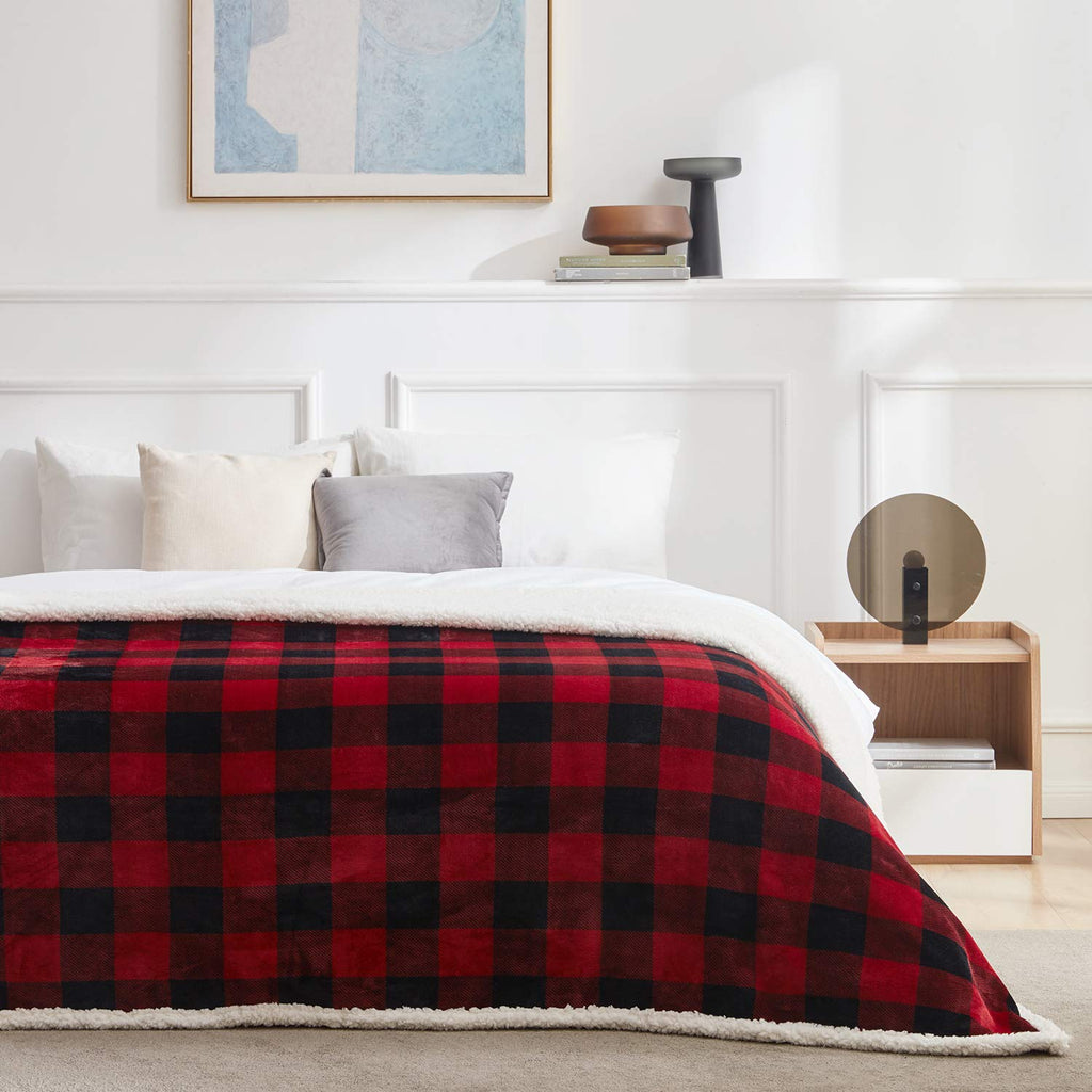 Touchat Sherpa Red and Black Buffalo Plaid Christmas Twin Blanket 60" X 70", Fuzzy Fluffy Soft Cozy Throw Blanket, Fleece Flannel Plush Microfiber Blanket for Couch Bed Sofa