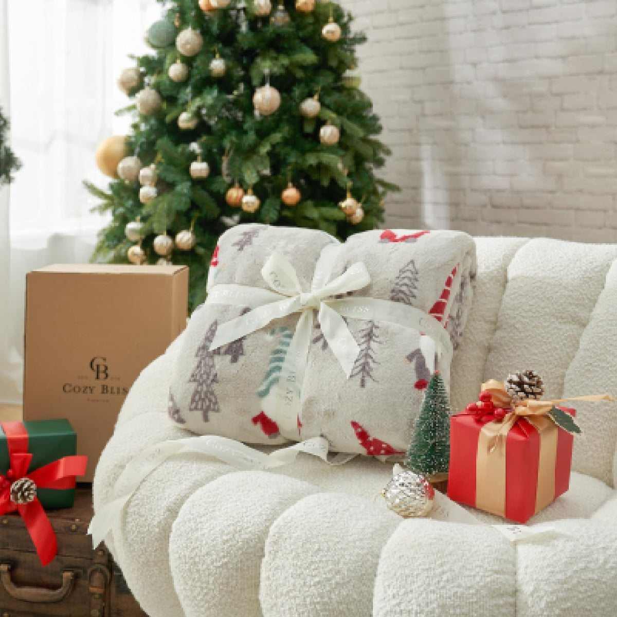 Cozy Bliss Gnome Throw Blanket Christmas Blanket Warm MilkyPlush™ Throw Blanket, Ultra Soft Cozy Blanket for Couch,Sofa and Bed(Xmas Gnome,50"x60")