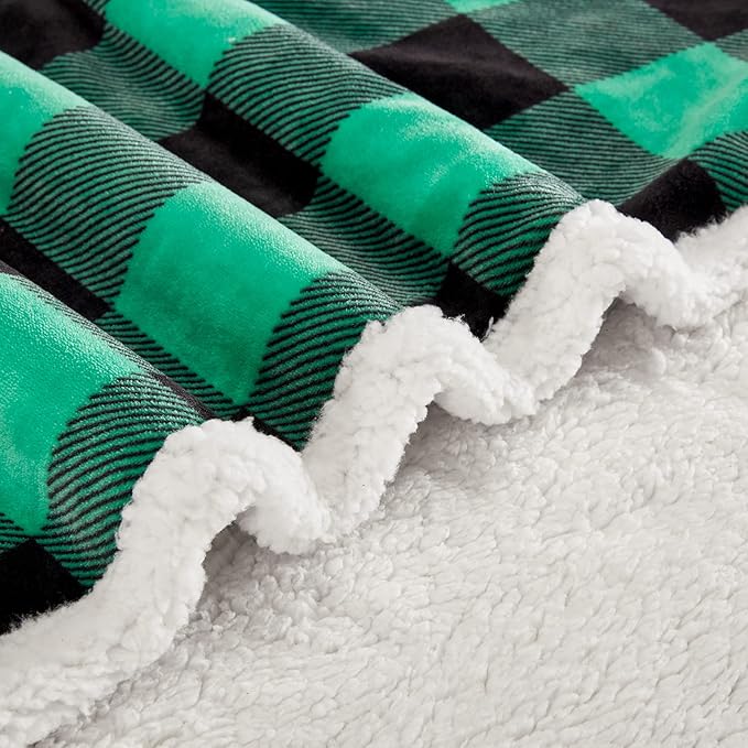 Touchat Sherpa Green and Black Buffalo Plaid Christmas Twin Blanket 60" X 70", Fuzzy Fluffy Soft Cozy Blanket, Fleece Flannel Plush Microfiber Blanket for Couch Bed Sofa (Green and Black)