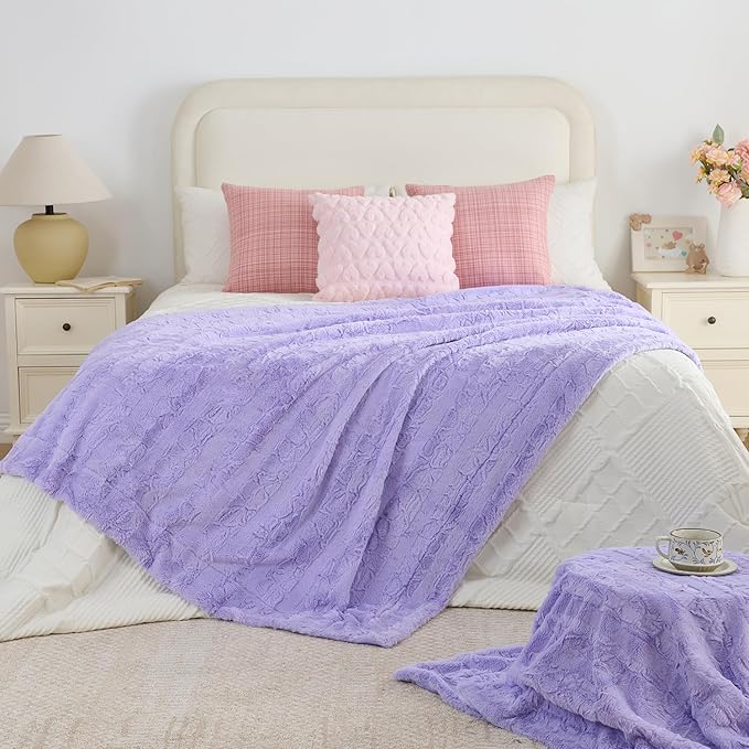 Krifey Faux Fur Throw Blanket for Bed, 3D Marble Texture Soft Throws, Cozy Fuzzy Plush Thick Warm Blanket, Christmas Birthday Gifts for her Girls Women Mom, Light Purple, 60x80in