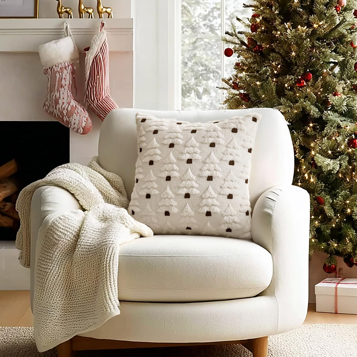 MIULEE Christmas Tree Decorative Pillow Covers Faux Fur Wool Throw Pillows Soft Plush Cushion Covers Set of 2 Xmas Home Decor Winter Holiday for Sofa Couch Livingroom Bed 18x18 Inch Cream
